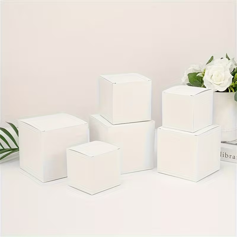 Event Party Box - กล่องของขวัญกระดาษคราฟท์ทรงสี่เหลี่ยมหลายขนาด 8/18 ชิ้น สีดำ ขาว ทอง