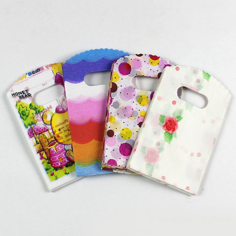 สีสันพิมพ์พลาสติกเครื่องประดับ - Event Party Shop บทวิจารณ์และราคา