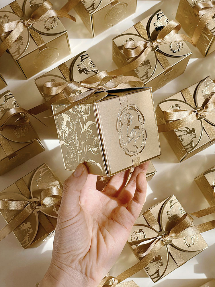 กล่องของขวัญกระดาษสี่เหลี่ยมพร - Event Party Box บทวิจารณ์และราคา